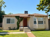 Building Photo - Charming 2 Bedroom, 1 Bathroom Home with Garage & Large Backyard – Available Now!