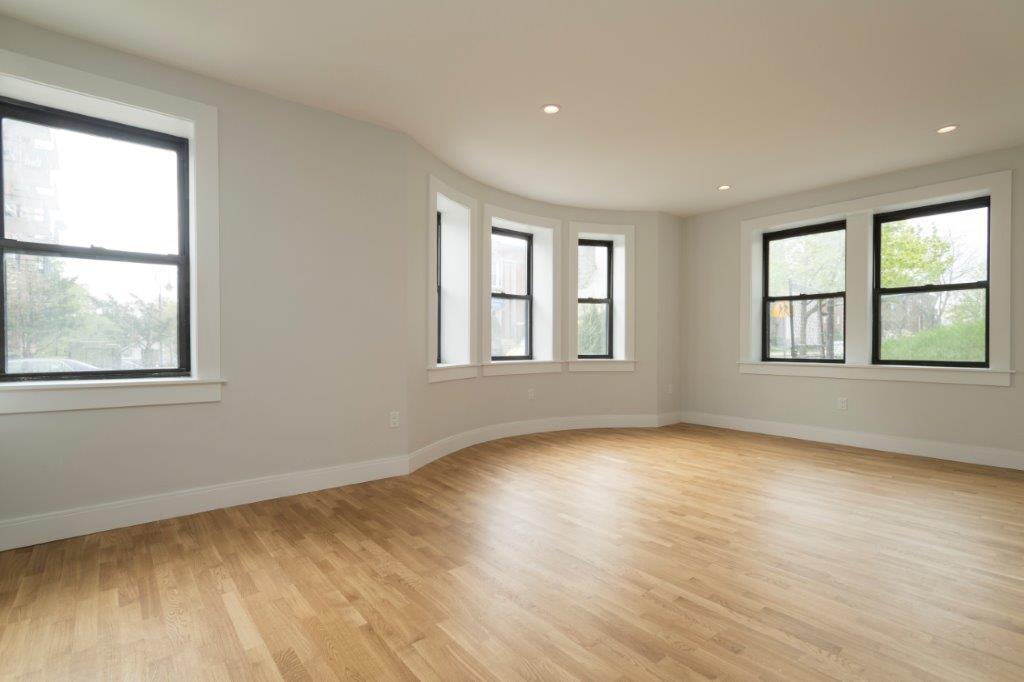 Building Photo - 140 Highland Ave