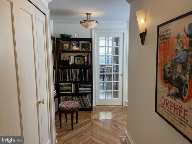 Building Photo - 2020 Walnut St