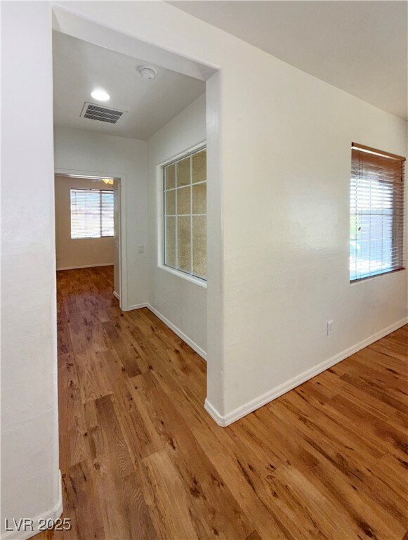 Building Photo - 6868 Sky Pointe Dr