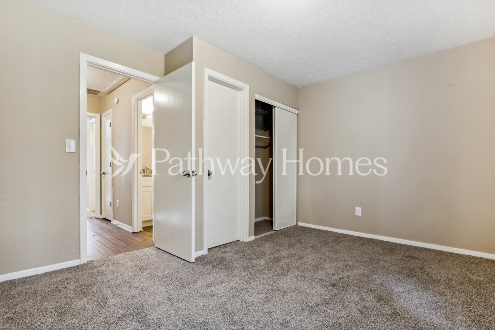 Building Photo - 478 Prince of Wales