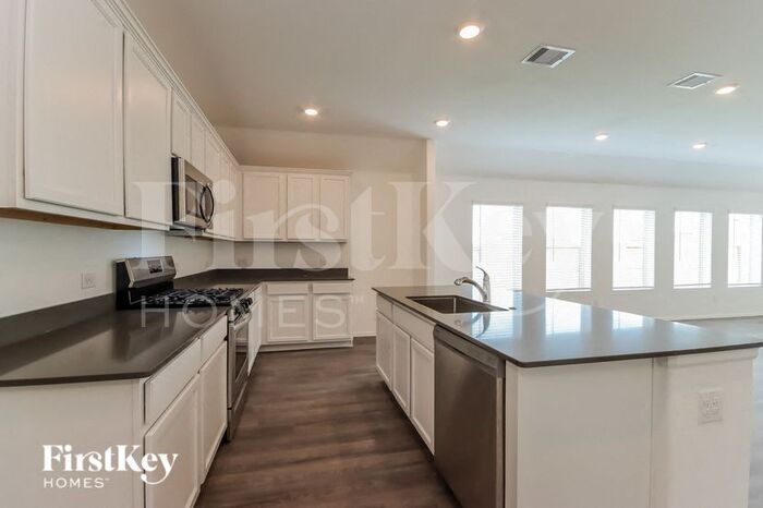 Building Photo - 7406 Keechi Pl