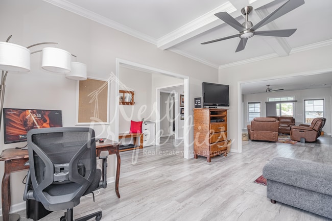 Building Photo - 428 Baymont Dr