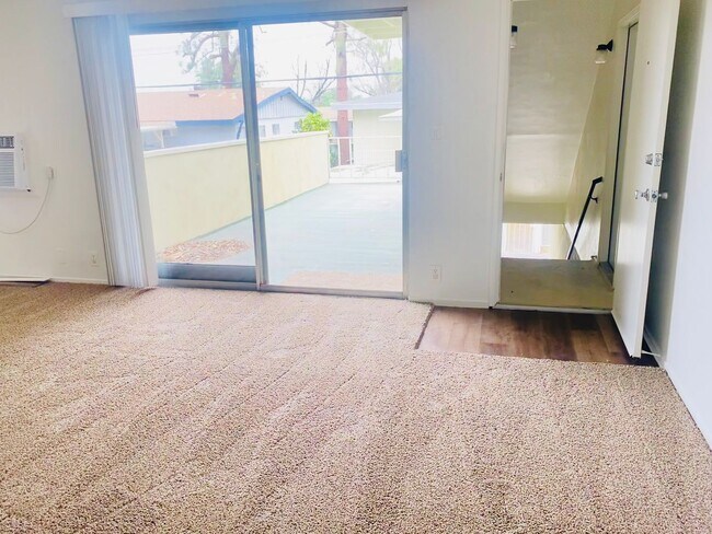 Building Photo - 25250