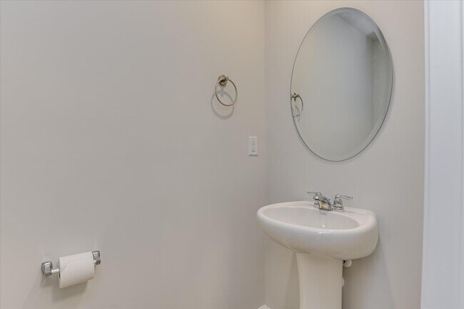 Building Photo - 630 Downstream Ct