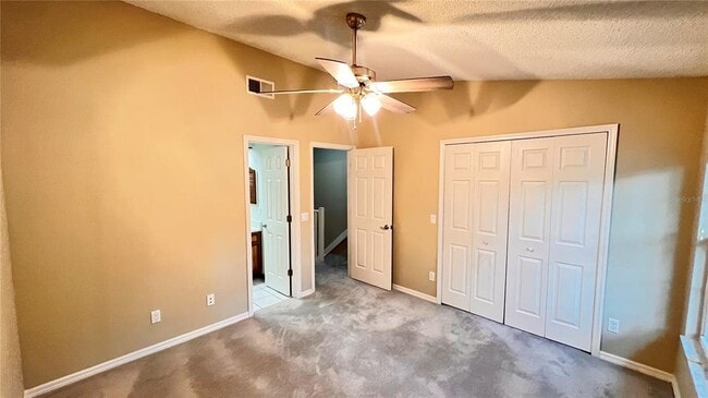 Building Photo - 5167 Lazy Oaks Dr