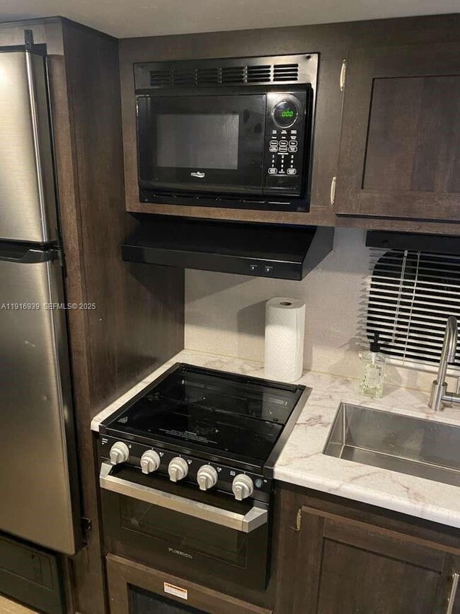 Building Photo - 25236 SW 133rd Ave