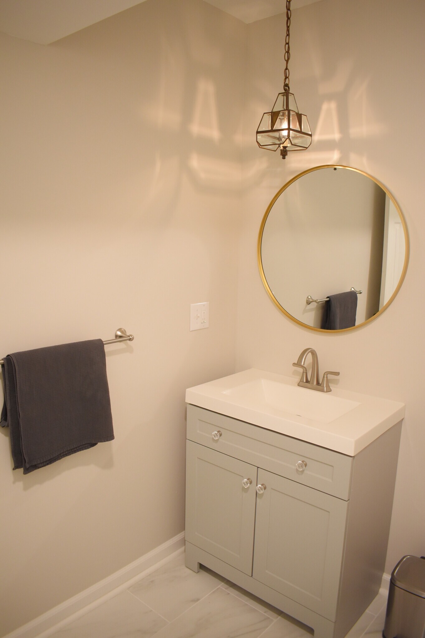 Building Photo - 2720 Oleander Dr