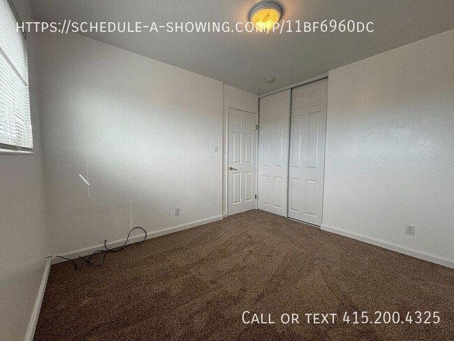 Building Photo - Charming 3-Bed, 1.5-Bath Condo in San Pabl...