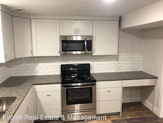 Primary Photo - 2 br, 1 bath House - 1087 S Sarah Circle