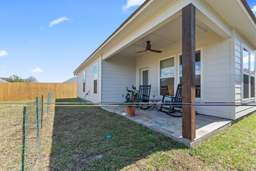 Building Photo - 3145 Creekmere Ln