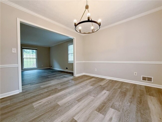 Building Photo - 2315 Hudson Dr SW