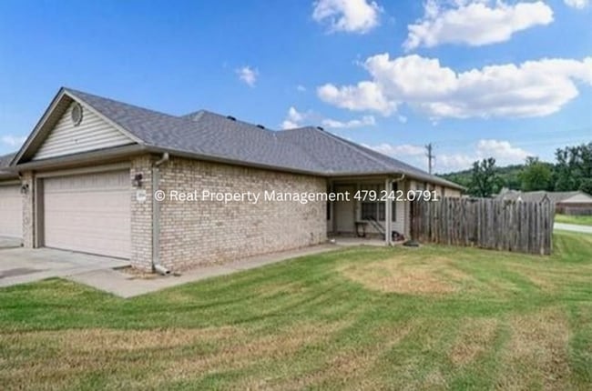 Building Photo - 2500 Dora Rd