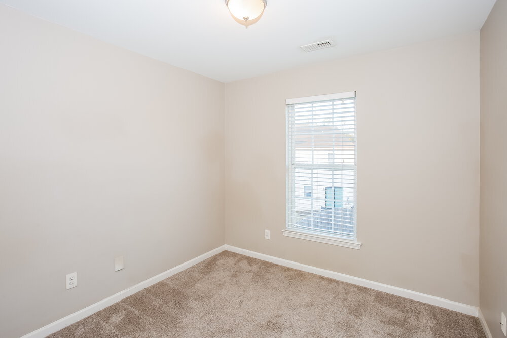 Building Photo - 2914 Pirates Pl