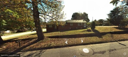 Building Photo - Sixteenth St Duplex-ZEE