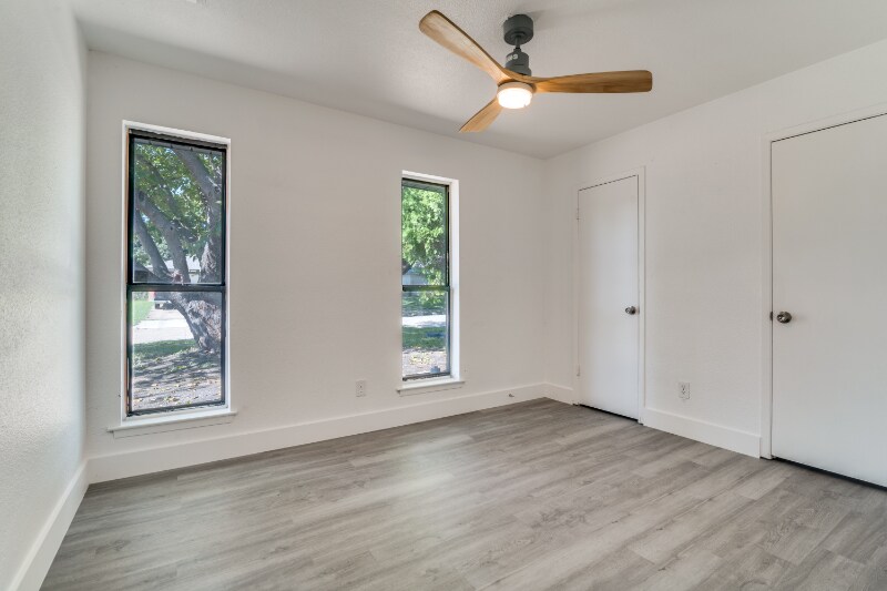 Building Photo - 1622 Hillwood Dr