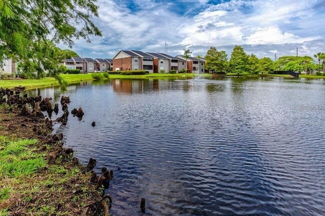 Building Photo - 1400 Gandy Blvd N