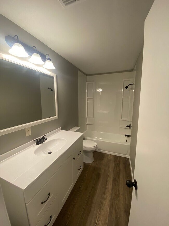 Building Photo - For Sale with Owner Financing!