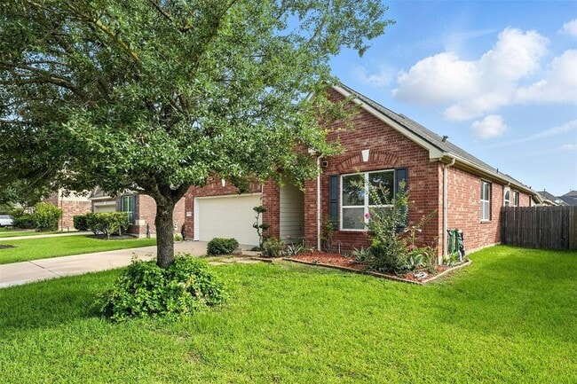 Building Photo - 9219 Gilbert Hollow Dr