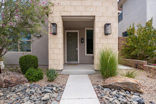 Building Photo - 35830 McCarthy St