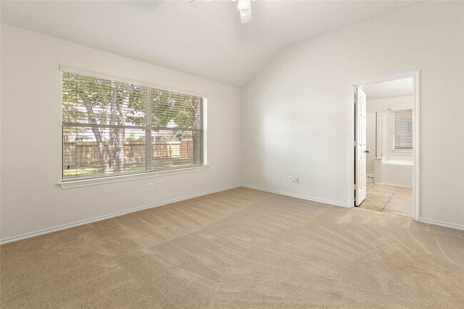 Building Photo - 27 N Regan Mead Cir