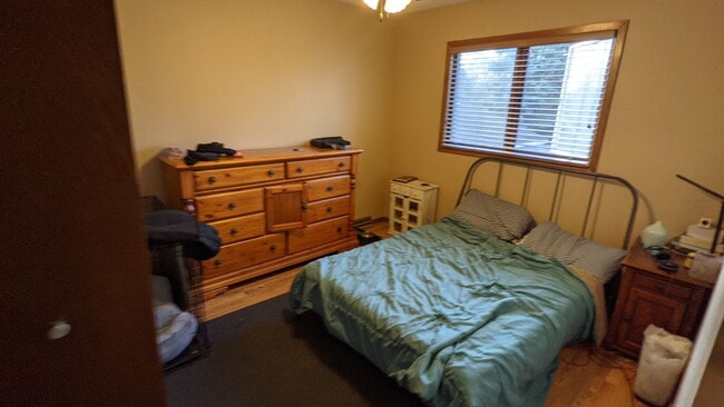 Building Photo - 118 Duplex