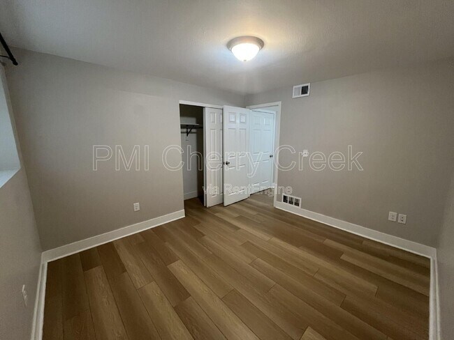 Building Photo - 4816 W 13th Ave