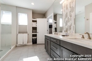 Building Photo - 203 Nogalitos St
