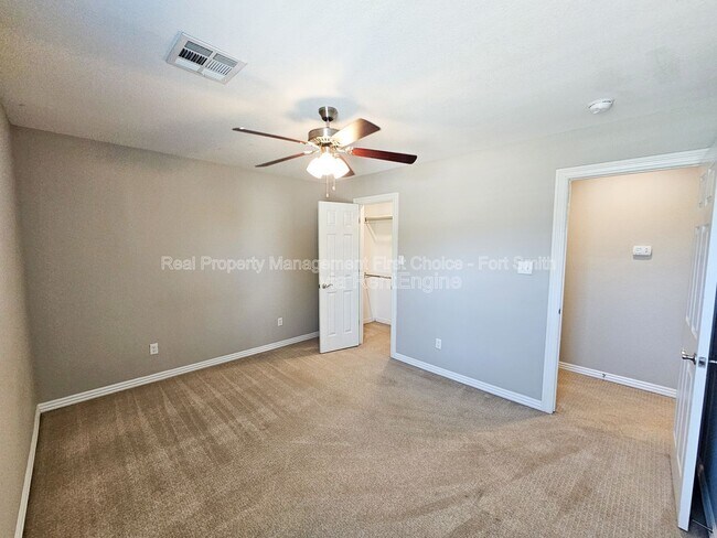 Building Photo - 6632 Leightyn Ln