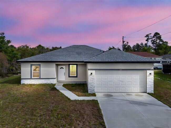Building Photo - 2211 SW 153rd Pl Rd