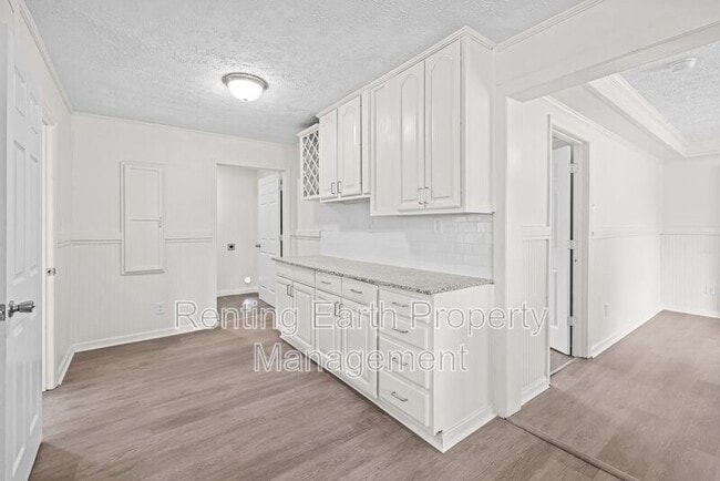 Building Photo - 207 Jemison St