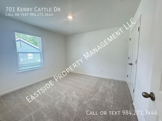 Building Photo - 701 Kerry Cattle Dr