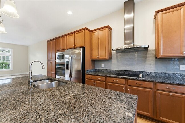 Building Photo - 335 Osona Ln