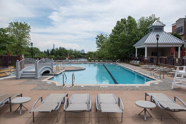 Building Photo - 15 Enterprise Ct