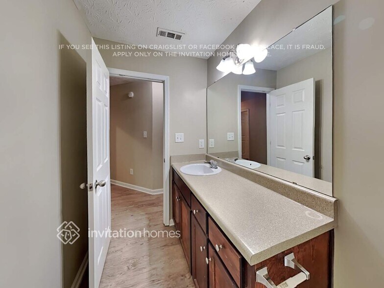 Building Photo - 81 Kimbell Farm Dr