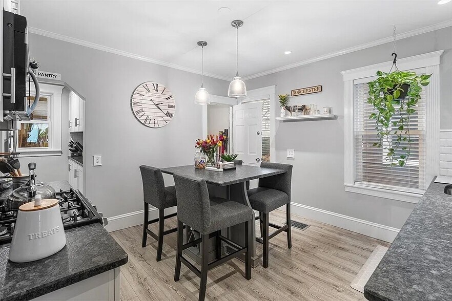 Building Photo - 95 Auckland St