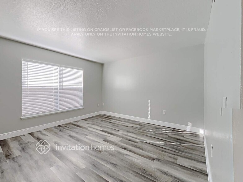 Building Photo - 16591 Corner Lake Dr