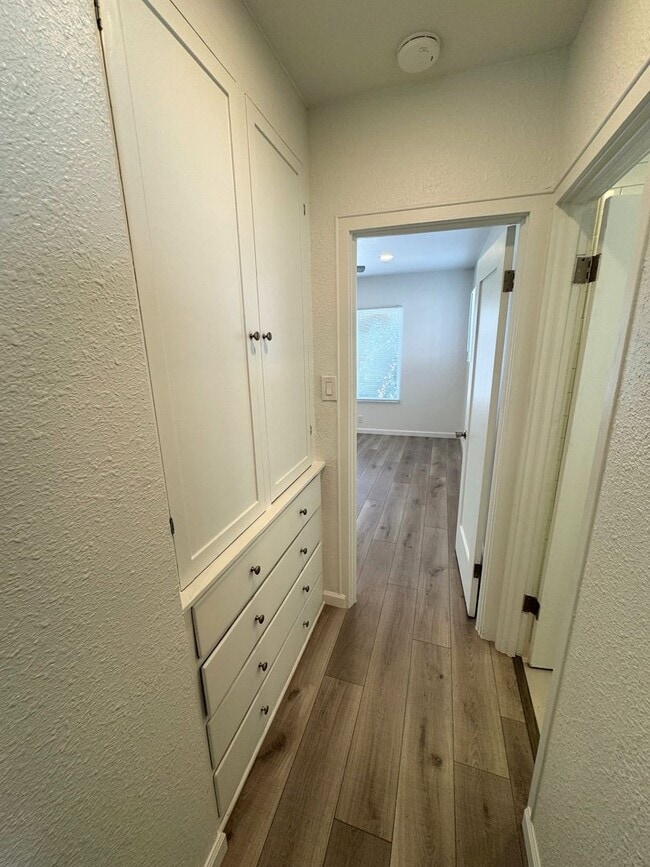 Building Photo - 453-457 Hurst Ave