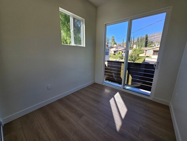 Building Photo - Brand New Built, 3 bedroom Montrose