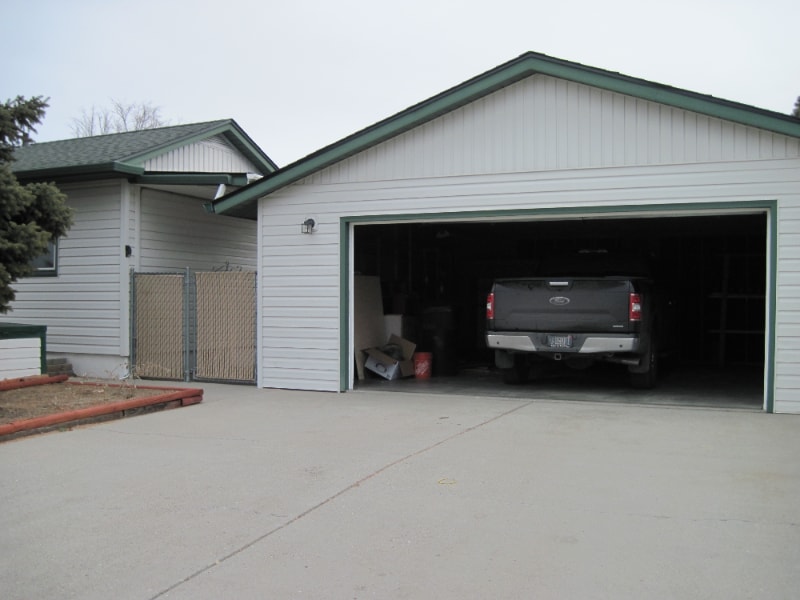 Building Photo - 1746 Alderson Ave