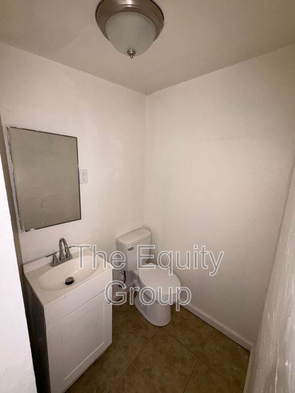 Building Photo - 38745 1/2 Campbell Dr