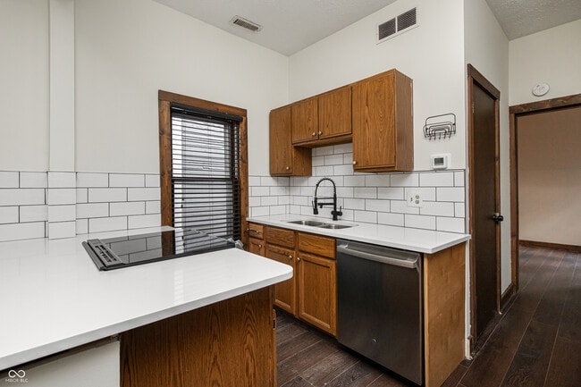 Building Photo - 2107 N Pennsylvania St