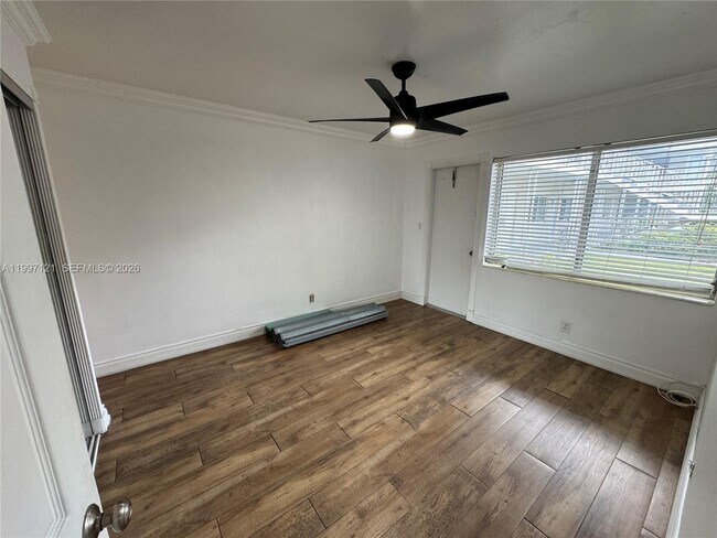 Building Photo - 2000 Buchanan St