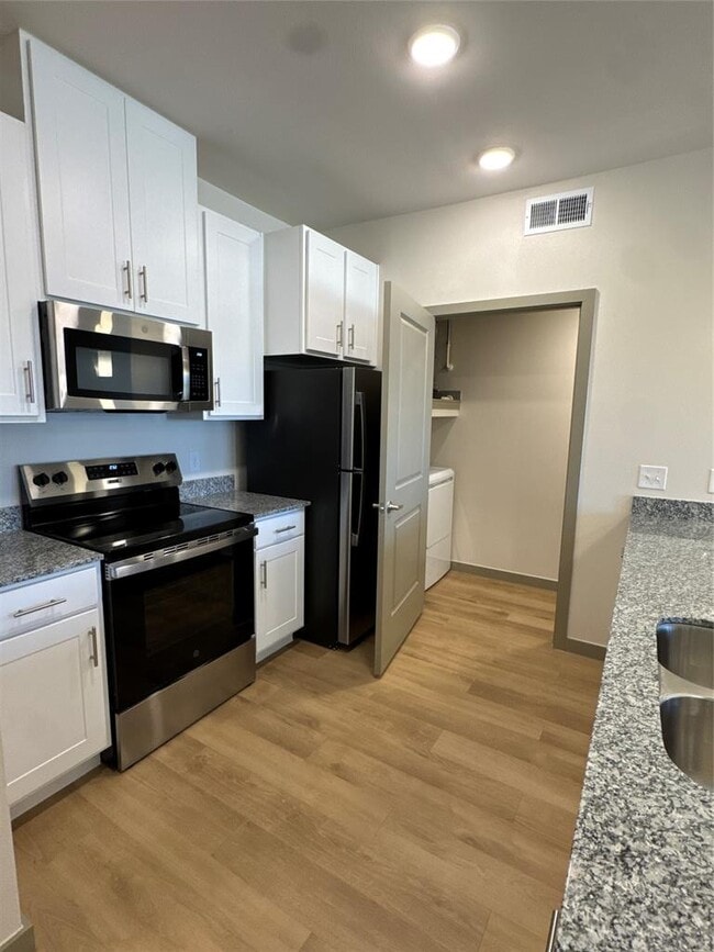 Building Photo - 691 Union Chapel Rd