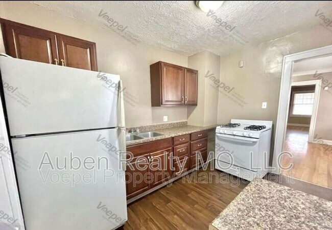 Building Photo - 5446 Harrison St
