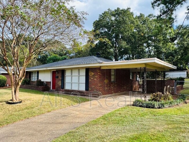 Building Photo - 3508 Cottonwood Dr