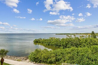 Building Photo - 5000 Culbreath Key Way