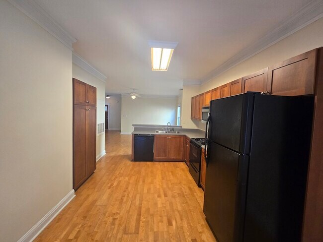 Building Photo - 165 Artisan Pl