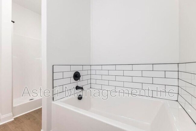 Building Photo - 2141 Houston Lake Rd