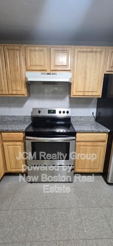 Building Photo - 572 Cummins Hwy